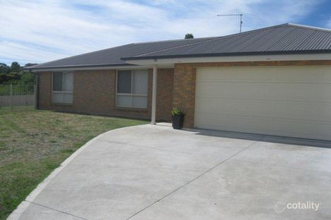 Property photo of 56 Sundown Drive Kelso NSW 2795