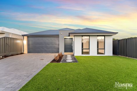 Property photo of 18 Kirk Loop Lake Coogee WA 6166