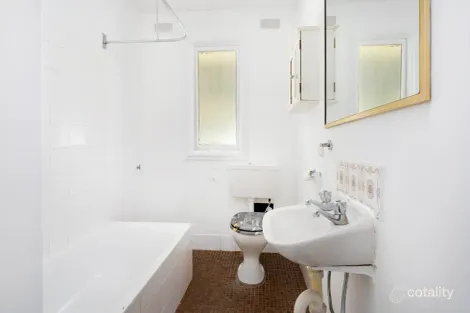 Property photo of 130 Eastern Circuit East Albury NSW 2640