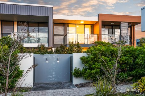 Property photo of 5115 Harbourview Drive Hope Island QLD 4212