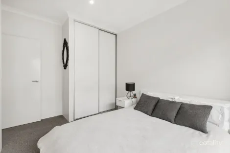 Property photo of 18 Observation Road Craigie WA 6025