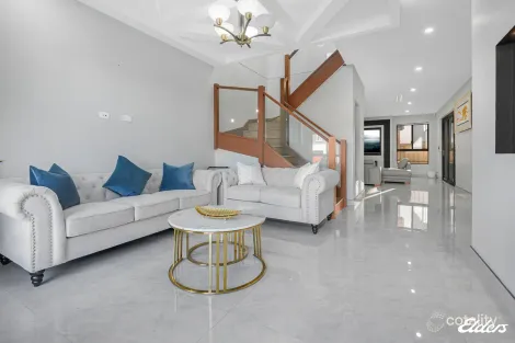 Property photo of 8 Woodgate Parkway Box Hill NSW 2765
