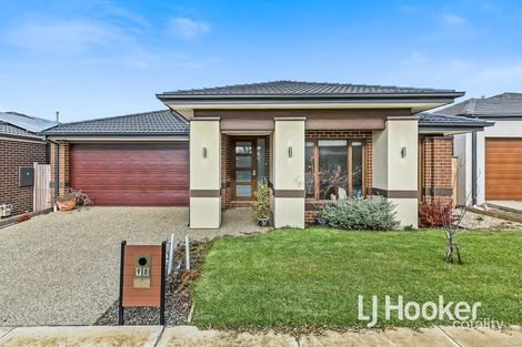 Property photo of 98 Deoro Parade Clyde North VIC 3978