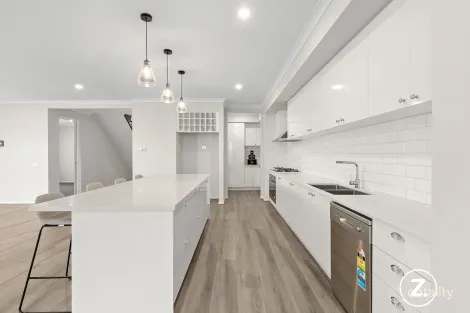 Property photo of 4 Delancey Way Eynesbury VIC 3338