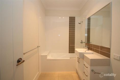 Property photo of 2/44 Birdwood Road Carina Heights QLD 4152