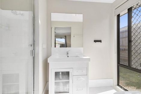 Property photo of 8 Lomandra Street Deebing Heights QLD 4306