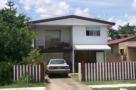 Property photo of 17 Tenth Avenue Sandgate QLD 4017