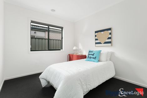 Property photo of 93 Clifton Circuit Tarneit VIC 3029