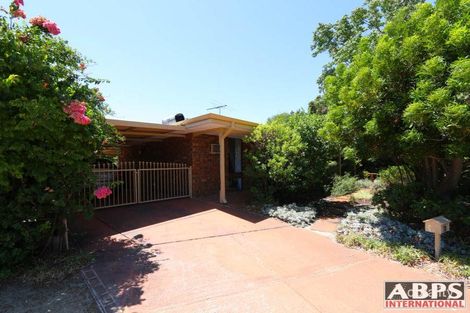 18 Pearson Cres, Bull Creek, WA 6149