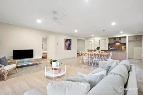 Property photo of 15 Jindabyne Street Armstrong Creek VIC 3217