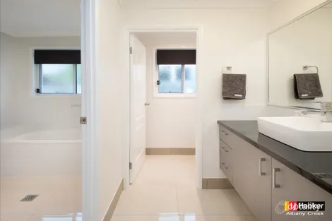 Property photo of 15 Lukla Court Warner QLD 4500