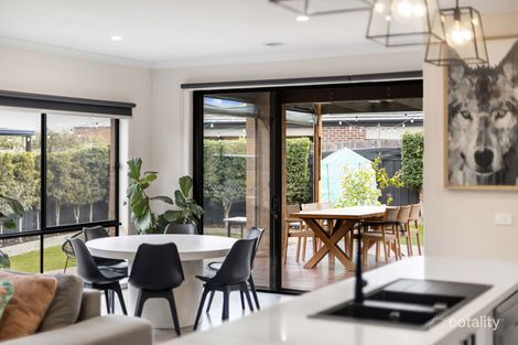 19 Spearmint Bvd, Manor Lakes, VIC 3024