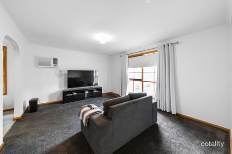Property photo of 32 Baldina Crescent Craigmore SA 5114