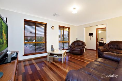 Property photo of 17 Mallard Crescent Seaford Rise SA 5169