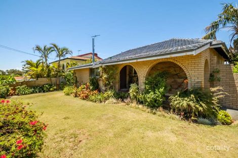 Property photo of 12 Manbari Crescent Wanneroo WA 6065