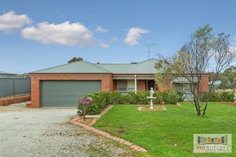 Property photo of 32 Kathleen Terrace Maiden Gully VIC 3551