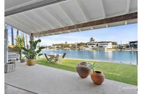 2/62 Parnki Pde, Palm Beach, QLD 4221