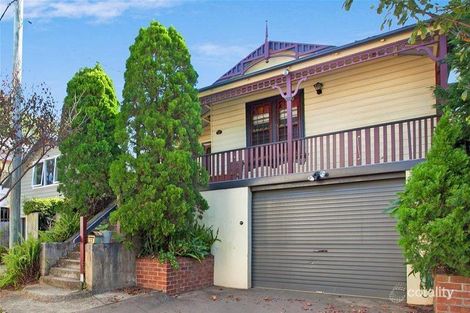 17 Glovers Lane, Cooks Hill, NSW 2300