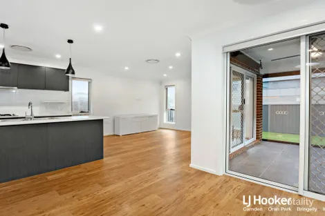 Property photo of 26 Contour Road Austral NSW 2179