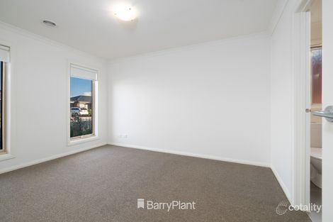 16 Falcon St, Armstrong Creek, VIC 3217