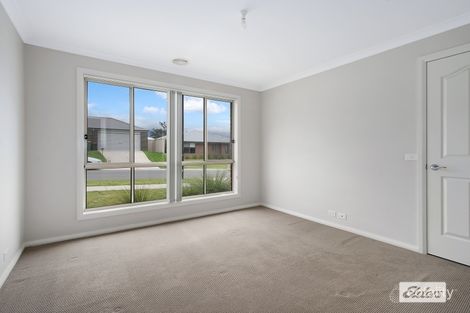 Property photo of 13 Gurney Crescent Wodonga VIC 3690