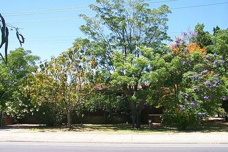 370 Wright St, Cloverdale, WA 6105