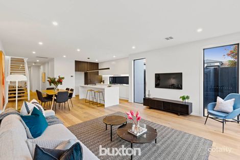 Property photo of 12A Neil Court Bentleigh East VIC 3165