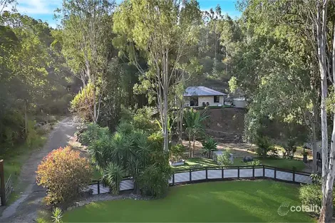 Property photo of 17 Wyangarie Kooralbyn QLD 4285