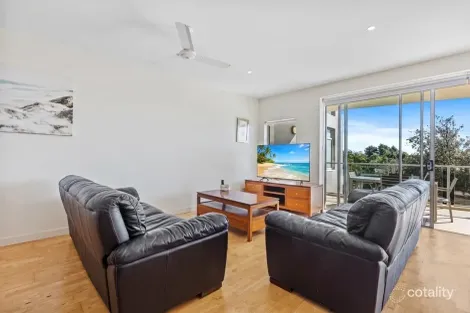 3/103 Cooloola Dr, Rainbow Beach, QLD 4581