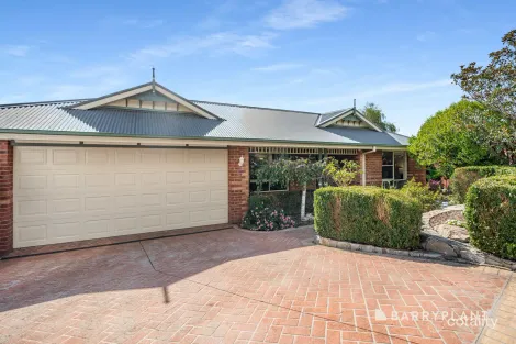 2 Saltair Ct, Berwick, VIC 3806
