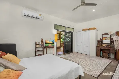 Property photo of 14-16 Pelizzari Close Redlynch QLD 4870