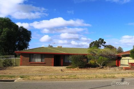 11 Meningie St, Craigmore, SA 5114