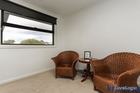 Property photo of 2/126 Watsons Road Glen Waverley VIC 3150