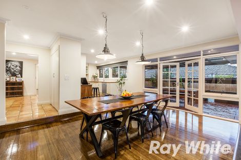 Property photo of 22 Aminya Crescent Yallambie VIC 3085