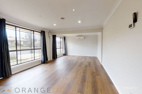 Property photo of 45 Quinlan Run Orange NSW 2800