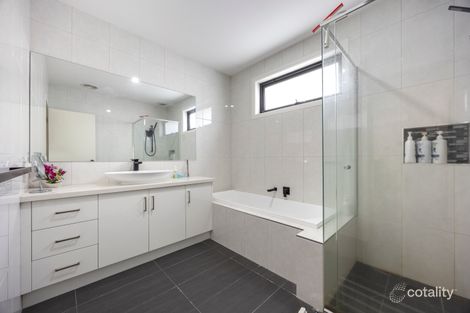 Property photo of 50 Grammar Parade Wantirna VIC 3152