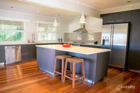 Property photo of 8 Horder Avenue Labrador QLD 4215