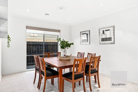 Property photo of 28 Balmain Circuit Taylors Hill VIC 3037