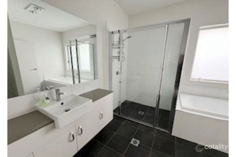 Property photo of 20 Scope Circuit Dubbo NSW 2830