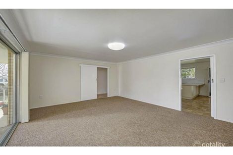 Property photo of 16 Schmidt Street Kepnock QLD 4670