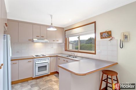 Property photo of 3 Russell Place Karabar NSW 2620
