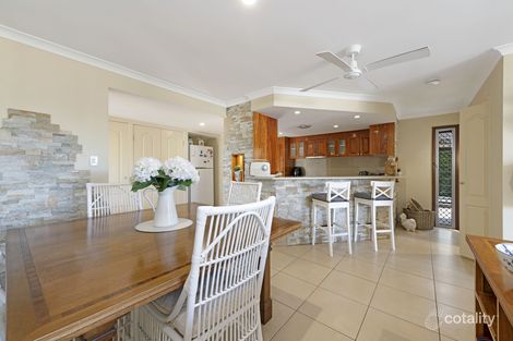 7 Palm Ct, Moore Park Beach, QLD 4670