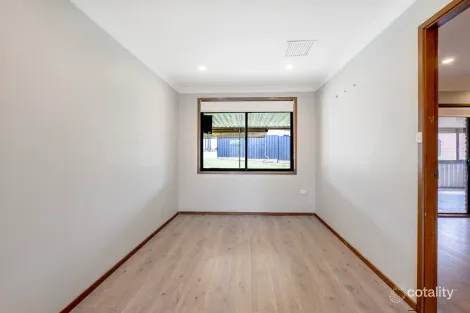 Property photo of 2 McMahon Close Penrith NSW 2750