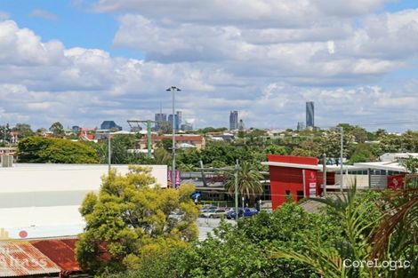 Property photo of 2/30 Shrapnel Road Cannon Hill QLD 4170