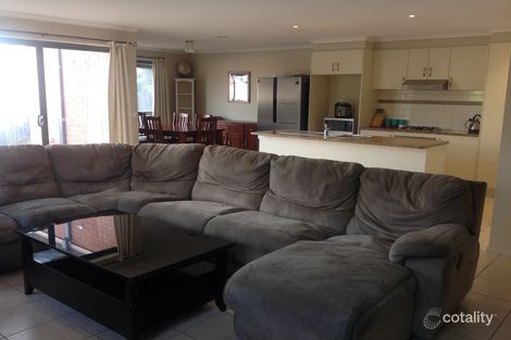 Property photo of 1/19 Curtin Drive Sunbury VIC 3429
