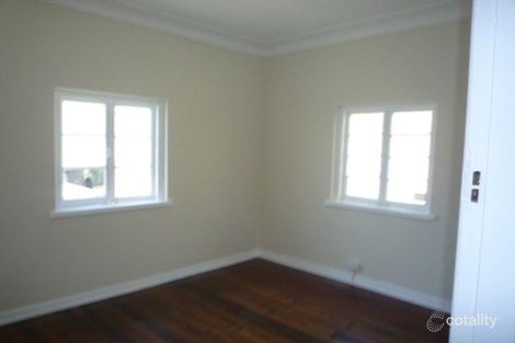 Property photo of 31 Park Road Yeronga QLD 4104