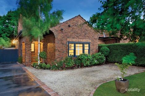 2/27a Stanhope Gr, Camberwell, VIC 3124