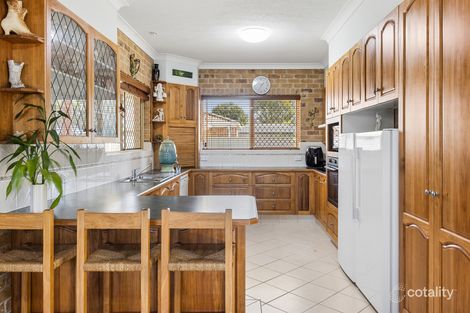 Property photo of 27 Palm Terrace Yamba NSW 2464