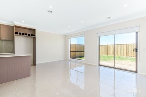 Property photo of 5 Rilana Road Clyde North VIC 3978