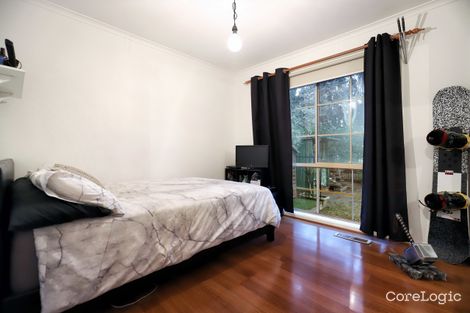 Property photo of 16 Princetown Avenue Craigieburn VIC 3064